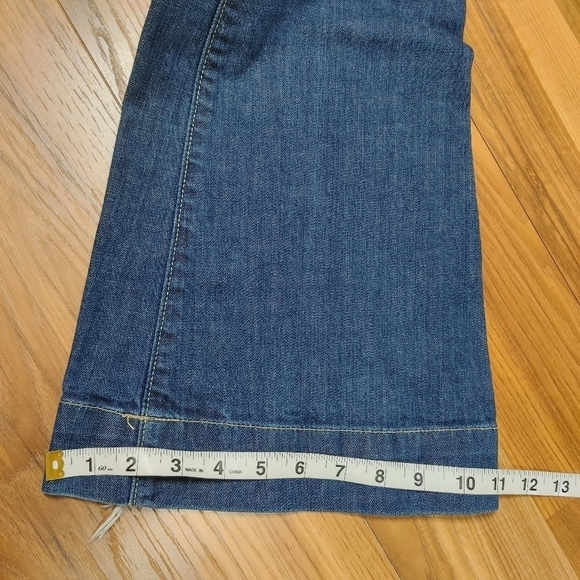 American Eagle AE77 Embroidered Pocket Flare Jeans 4 - Picture 6 of 15